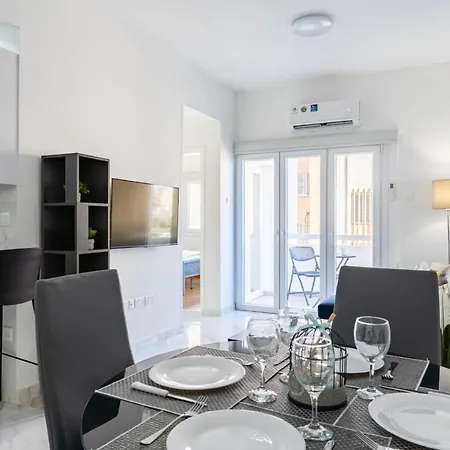 Appartamento Vibe - 1 Bedroom W Balcony In *